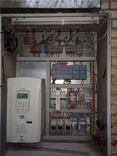 خدمات برق صنعتی ، اتوماسیون صنعتی و برنامه نویسی PLC و HMI