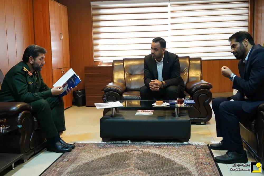 دیدار مدیرعامل شرکت توزیع برق تهران با فرمانده سپاه محمد رسول‌الله