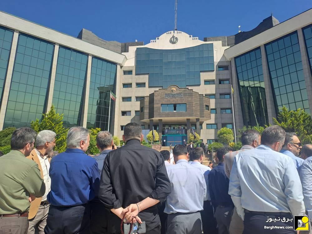 تجمع اعتراضی کارمندان برق تهران
