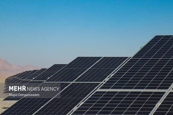افتتاح نیروگاه ۷ مگاواتی خورشیدی در ابرکوه