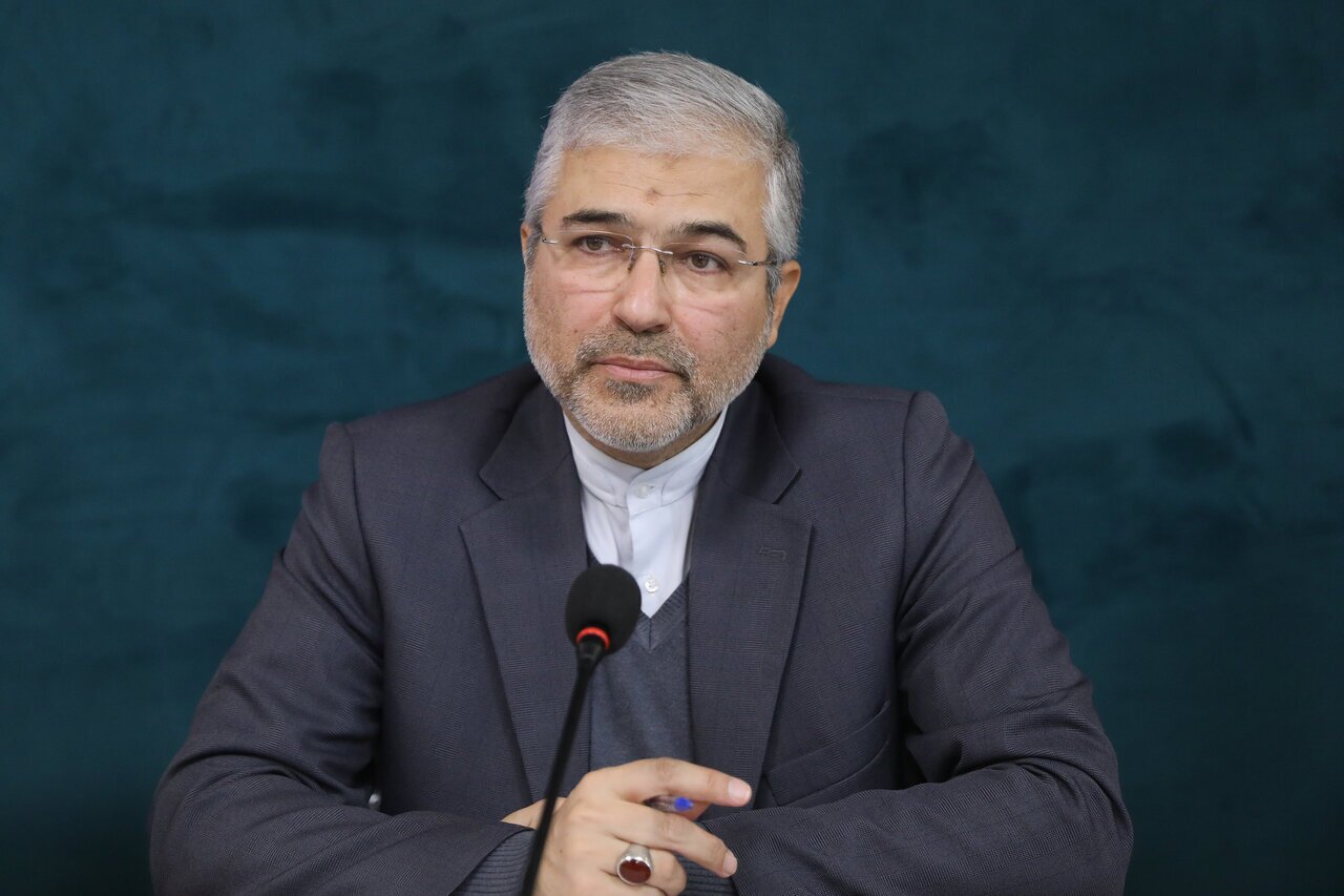 تهدید دشمن علیه نیروگاه‌ها را با انرژی هسته‌ای و تجدیدپذیر به فرصت تبدیل می‌کنیم