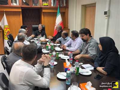 بازدید مدیرکل پدافند غیرعامل و مدیرکل دفتر راهبری و نظارت بر انتقال و توزیع وزارت نیرو از نیروگاه بندرعباس