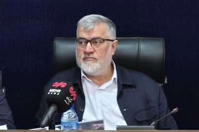 معتمدیان: ۱۵۰۰ مگاوات نیروگاه خورشیدی در تهران در حال احداث است