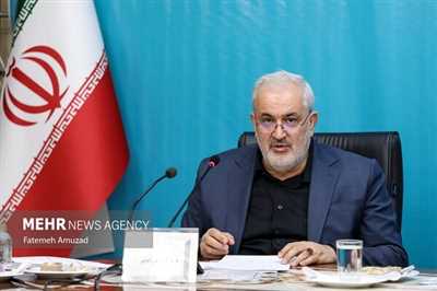 وزیر نیرو: شتاب توسعه نیروگاه‌های خورشیدی باید حفظ شود