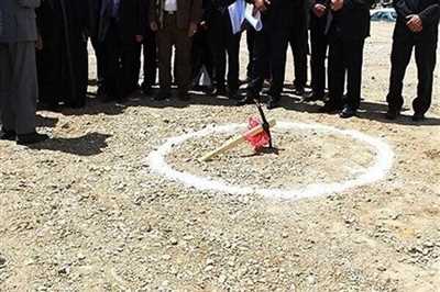 نیروگاه خورشیدی ۱۰۰ کیلوواتی در «بابانظر» رزن کلنگ‌زنی شد
